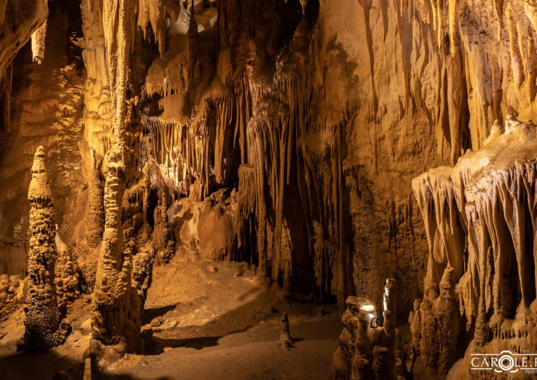 image de couloir grotte